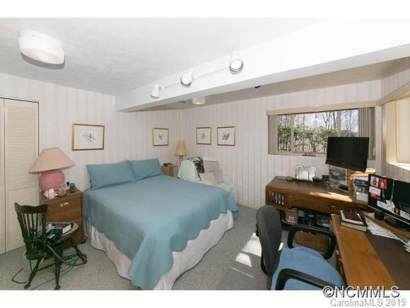 14 Oak Knoll Drive - Photo 20
