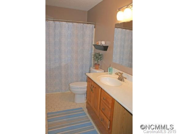 311 Derby Lane - Photo 12