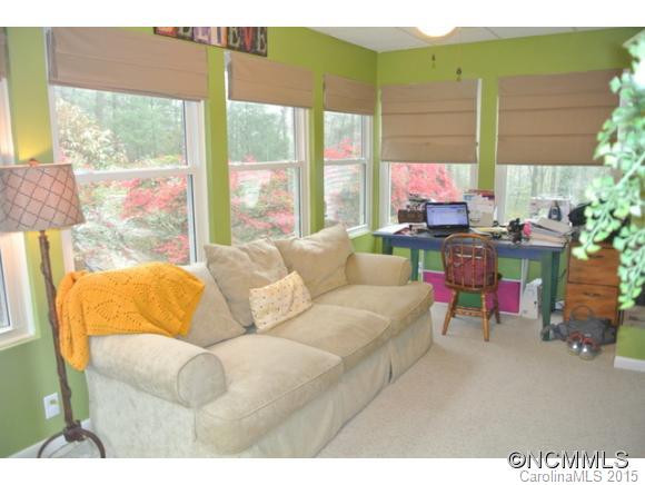 311 Derby Lane - Photo 9