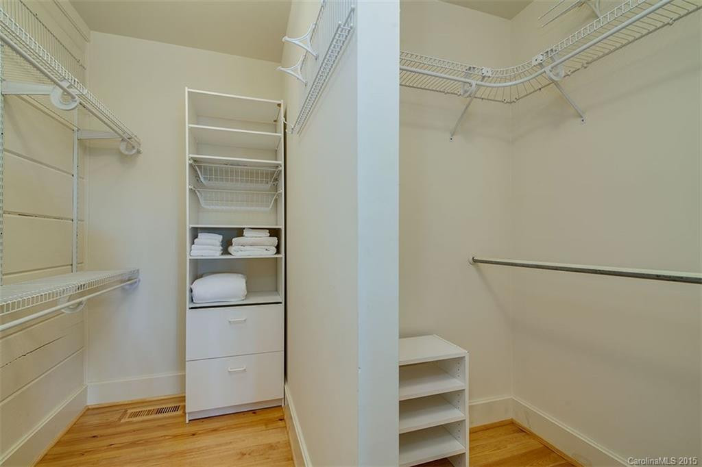 138 East Moytoy - Photo 12