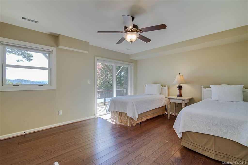 138 East Moytoy - Photo 19
