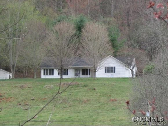 201 Hummingbird Lane