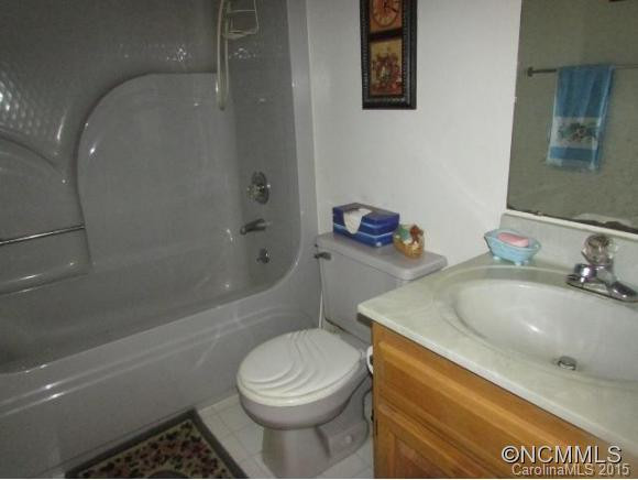 201 Hummingbird Lane - Photo 15