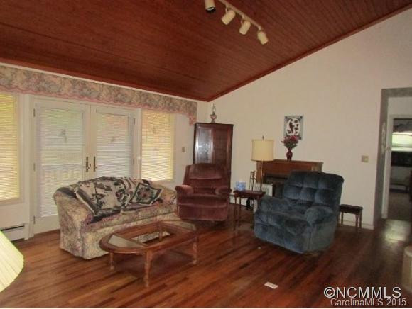 201 Hummingbird Lane - Photo 10