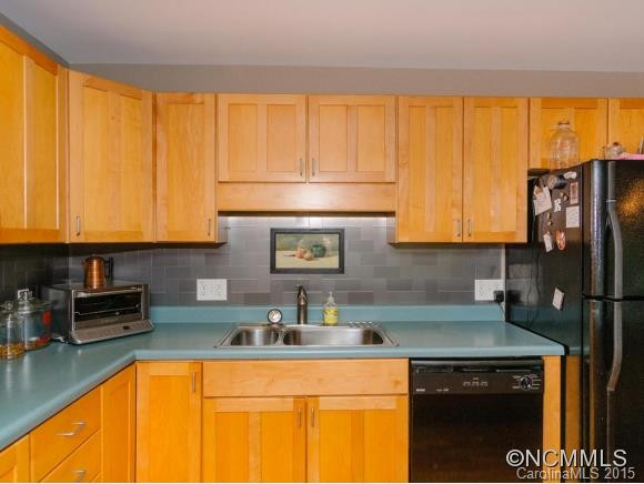 286 Cumberland Ave - Photo 10