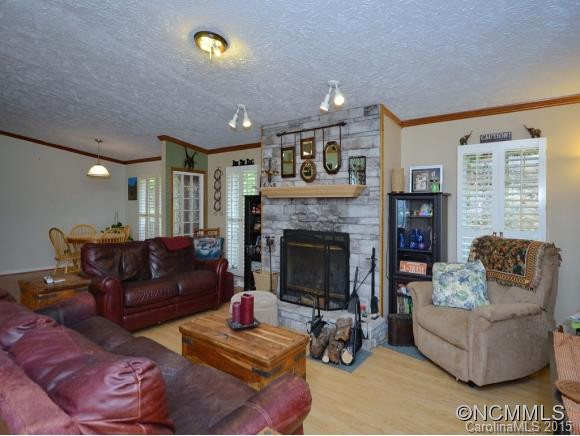 167 BEAR ROCK ROAD - Photo 3