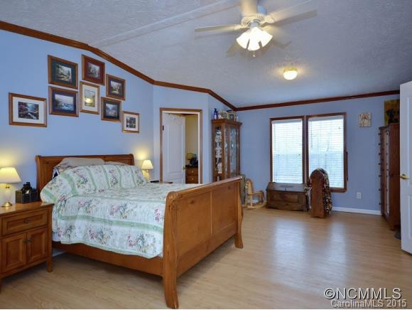 167 BEAR ROCK ROAD - Photo 8