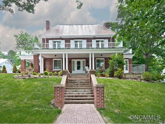 122 ACADEMY ST