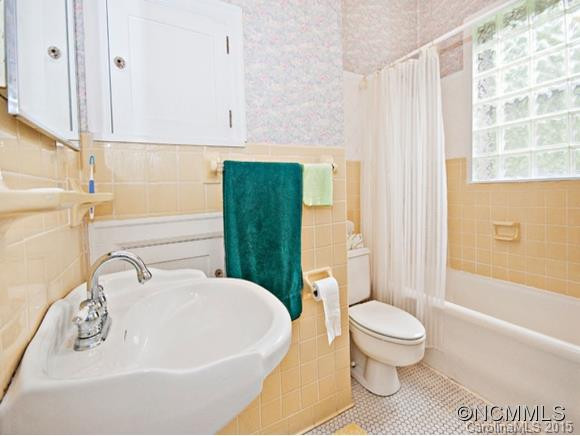 122 ACADEMY ST - Photo 13