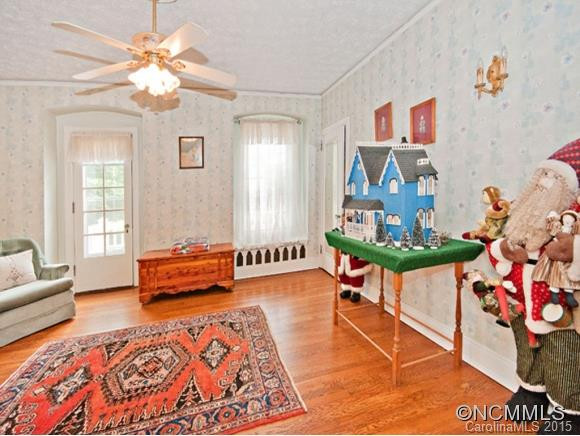 122 ACADEMY ST - Photo 16
