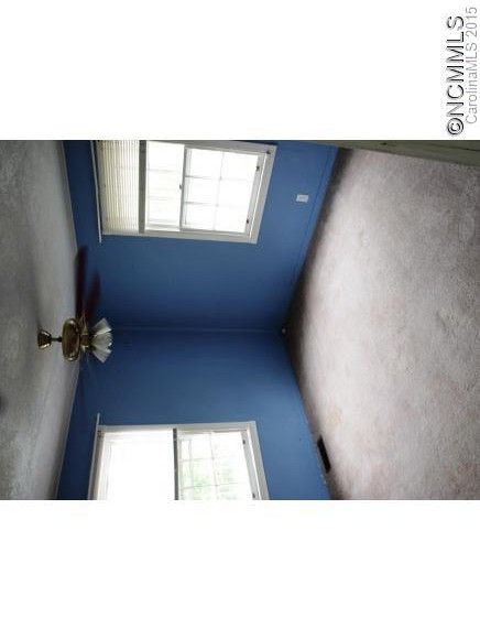 47 Robinson Street - Photo 8