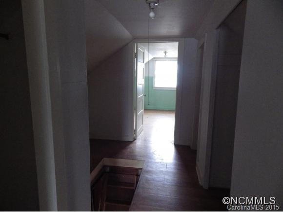 266 Avery Creek Road - Photo 9