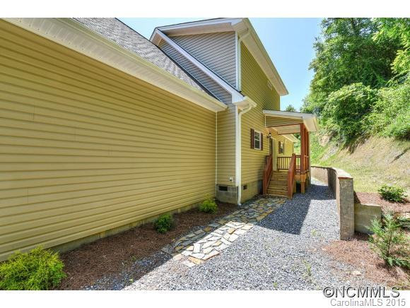 202 Inverness Drive - Photo 4