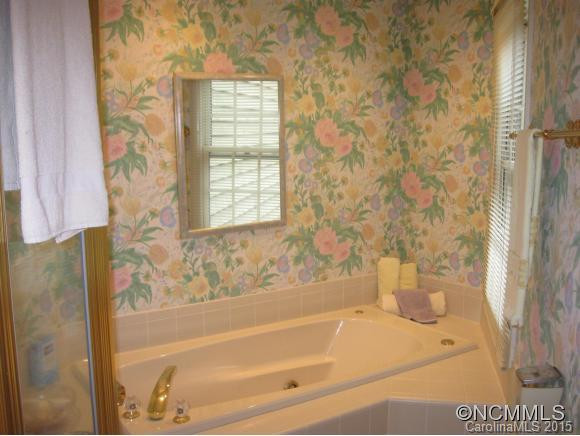 117 Running Fox Road - Photo 15