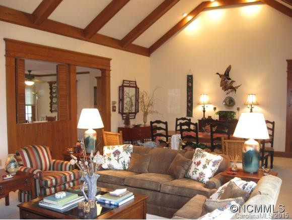 117 Running Fox Road - Photo 6