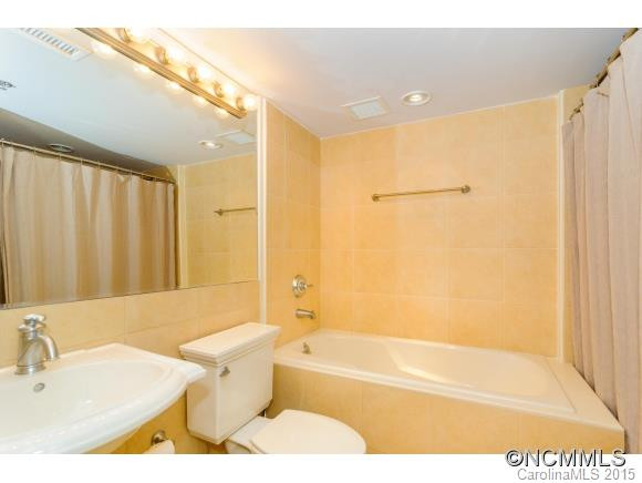 37 Hiawassee Street W 204 - Photo 13