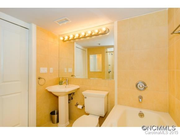 37 Hiawassee Street W 204 - Photo 14