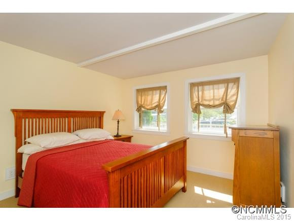 37 Hiawassee Street W 204 - Photo 16