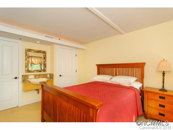 37 Hiawassee Street W 204 - Photo 17