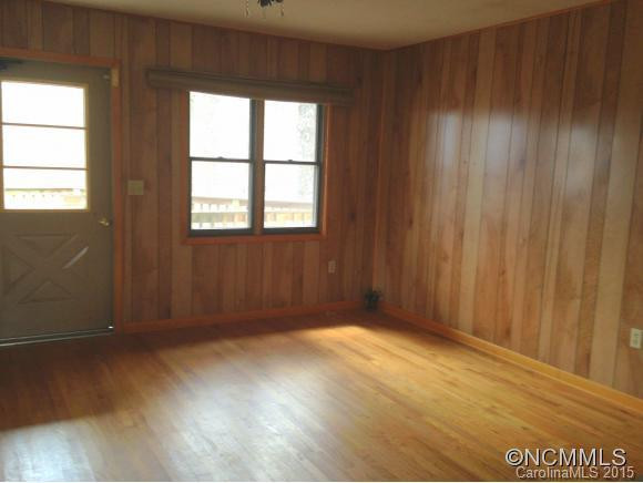 200 Hornet Drive - Photo 5