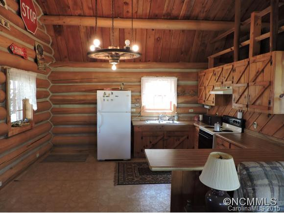 321 A&w Lane - Photo 3