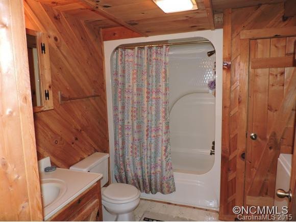 321 A&w Lane - Photo 5