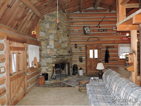 321 A&w Lane - Photo 6