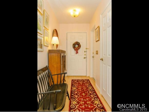 138 Exeter Court - Photo 3