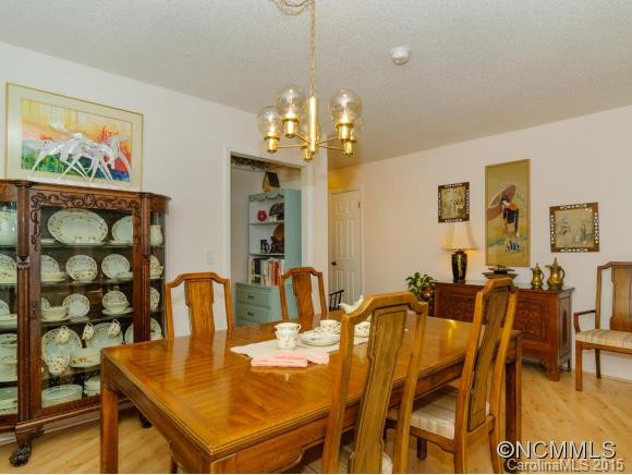 138 Exeter Court - Photo 6