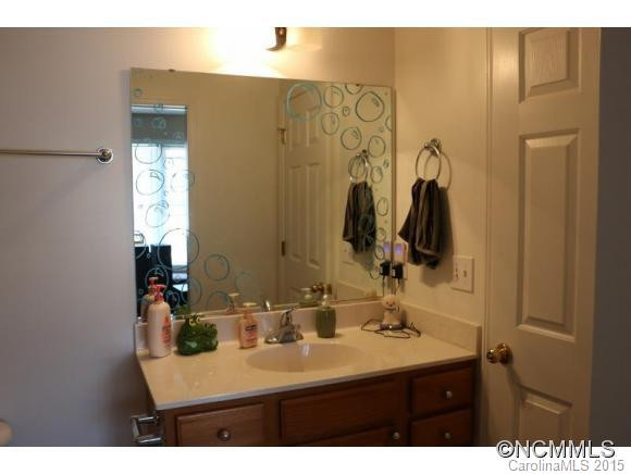 36 Rotunda Circle - Photo 13