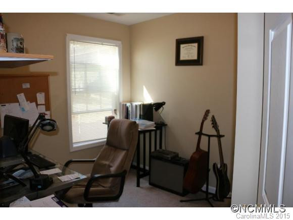 36 Rotunda Circle - Photo 4