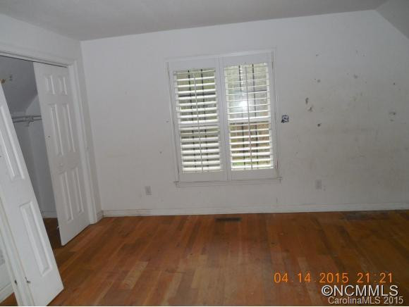  - Photo 9
