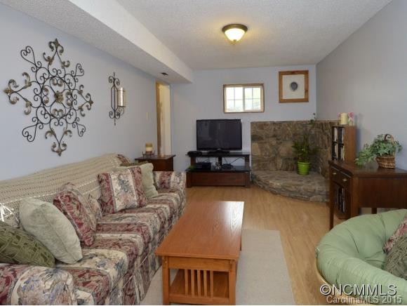 56 TIPPERARY DRIVE - Photo 12