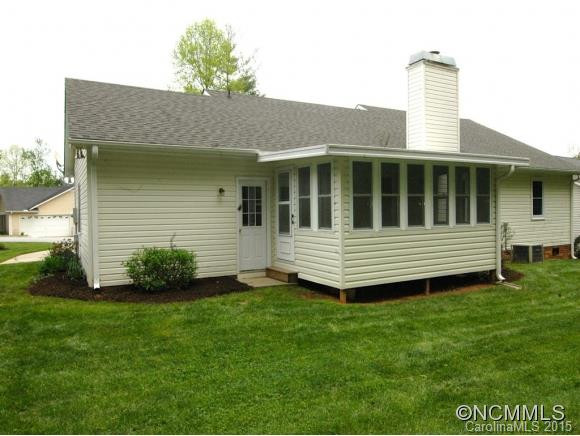 22 SOUTHCHASE DRIVE - Photo 6