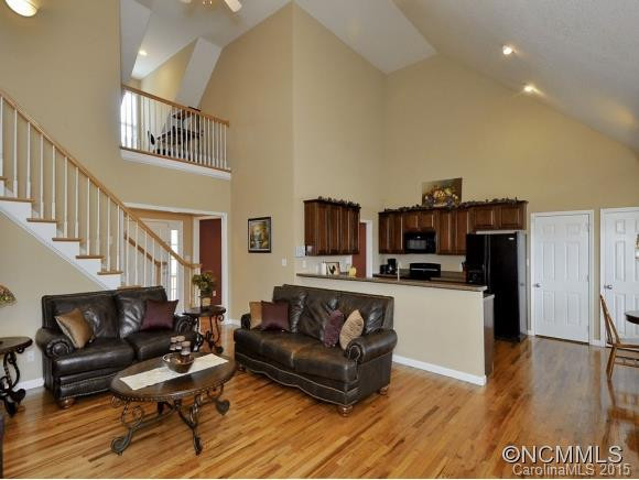 37 JUDITH DRIVE - Photo 13