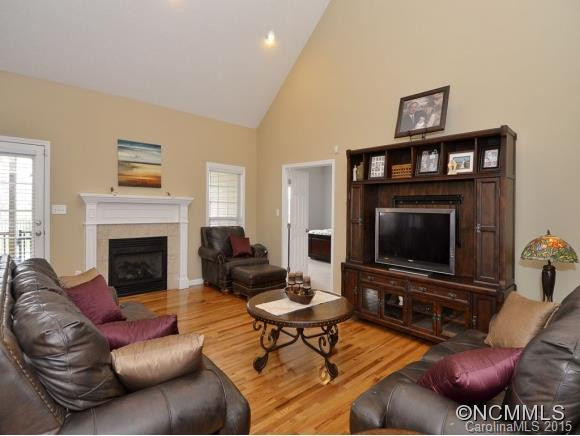 37 JUDITH DRIVE - Photo 8