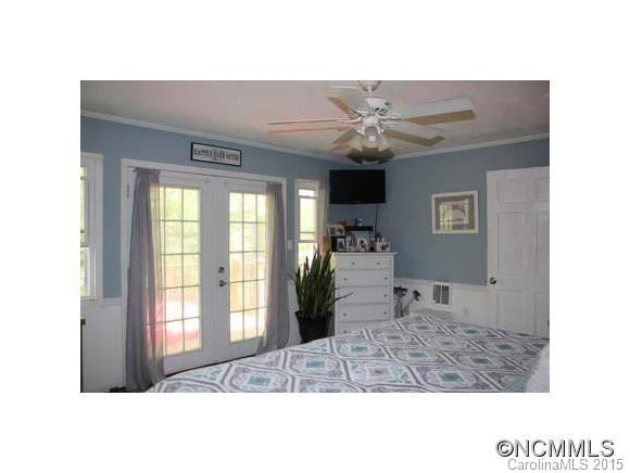10 Third Street - Photo 17