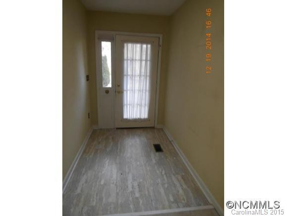 8 Sioux Drive - Photo 2