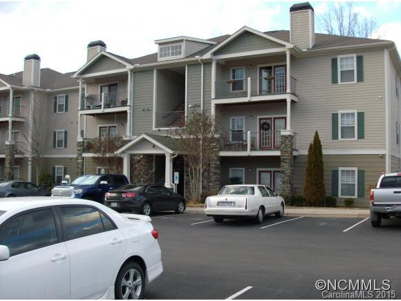 700 Vista Lake Drive, Unit 102