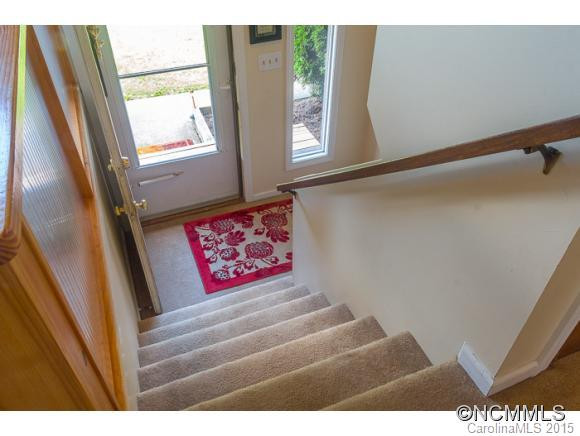 135 Terrace Drive - Photo 3