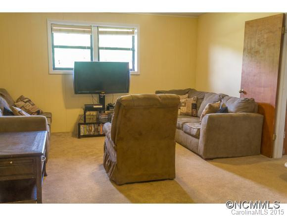 135 Terrace Drive - Photo 10