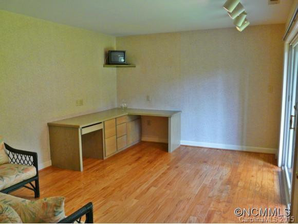 64 Toxaway Shores, Unit 2 - Photo 3