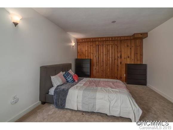 177 Lakeshore Drive - Photo 18