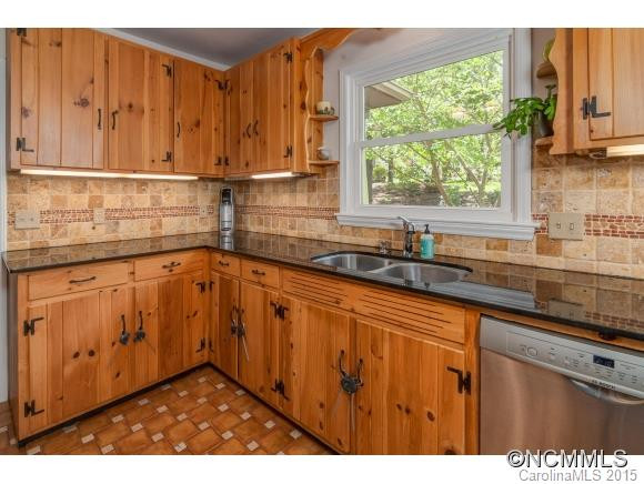 177 Lakeshore Drive - Photo 8