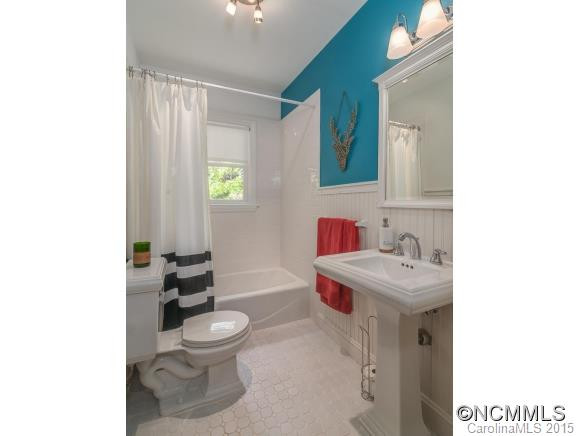 177 Lakeshore Drive - Photo 9
