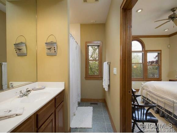 204 W. Chimney Crossing - Photo 14