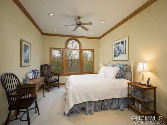 204 W. Chimney Crossing - Photo 15