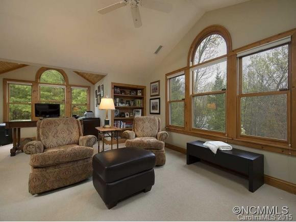 204 W. Chimney Crossing - Photo 17