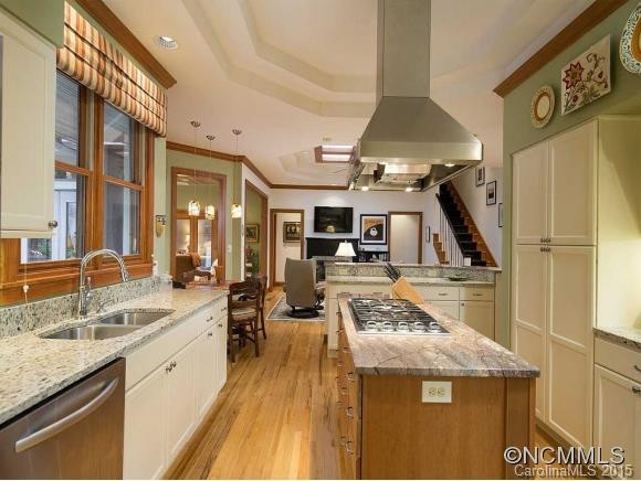 204 W. Chimney Crossing - Photo 7