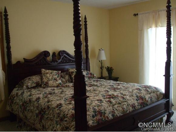 639 ROSALIE LN. - Photo 5